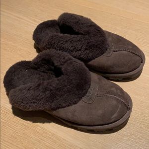 Women’s Ugg’s slippers